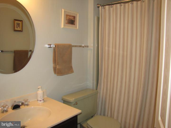 5 Strafford Circle Road Medford, NJ 08055 - Photo 16 of 25 Bathroom