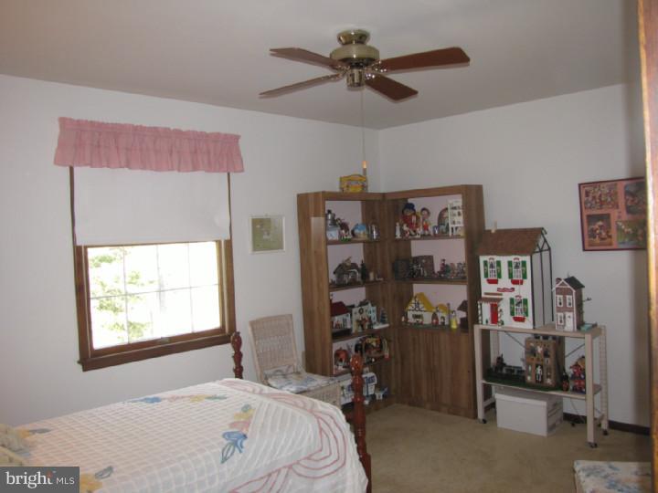 5 Strafford Circle Road Medford, NJ 08055 - Photo 17 of 25 Bedroom 3