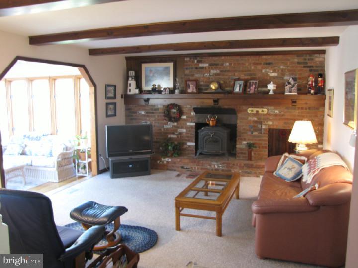 5 Strafford Circle Road Medford, NJ 08055 - Photo 9 of 25 Family Room
