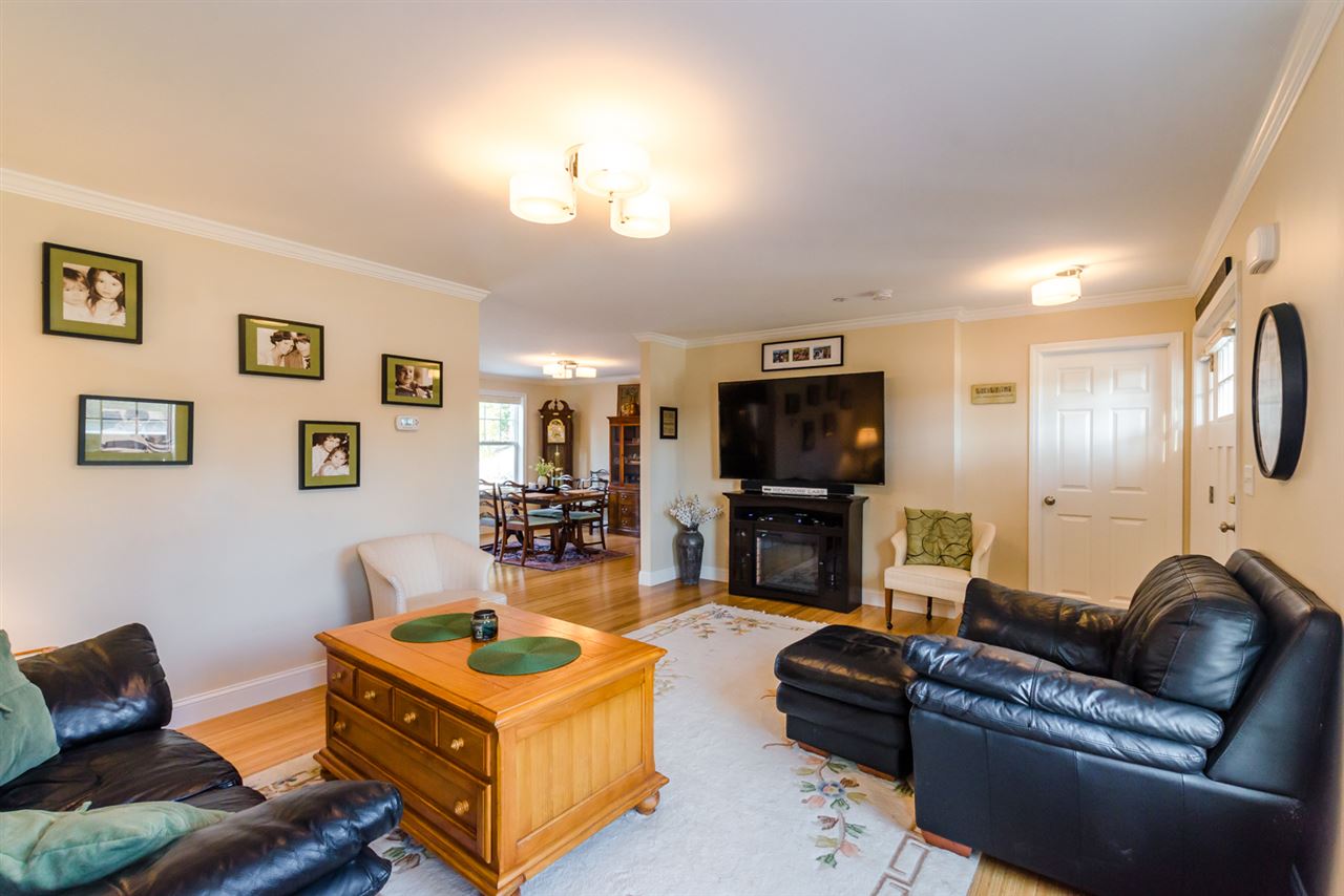 212 Villager Road, Unit 85 Chester, NH 03036 - Photo 3 of 37