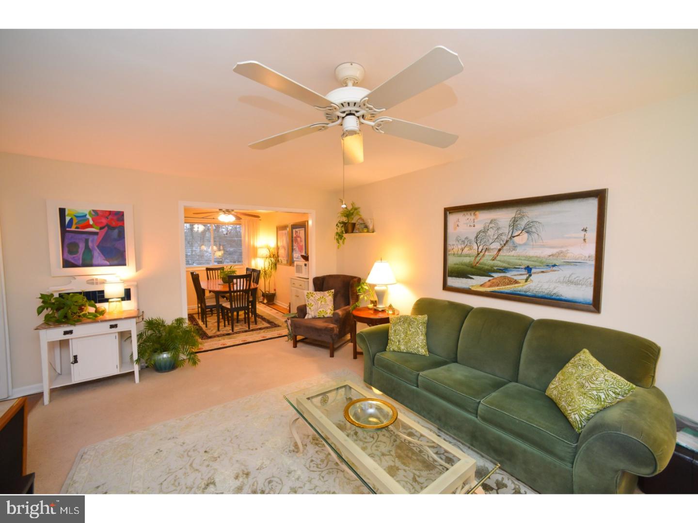 42 Overhill Road Stratford, NJ 08084 - Photo 3 of 15