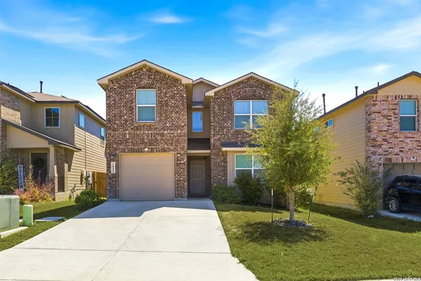 $2,000 | 1042 Andean Emerald, San Antonio, TX 78253