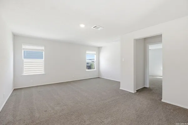 $2,000 | 1042 Andean Emerald, San Antonio, TX 78253