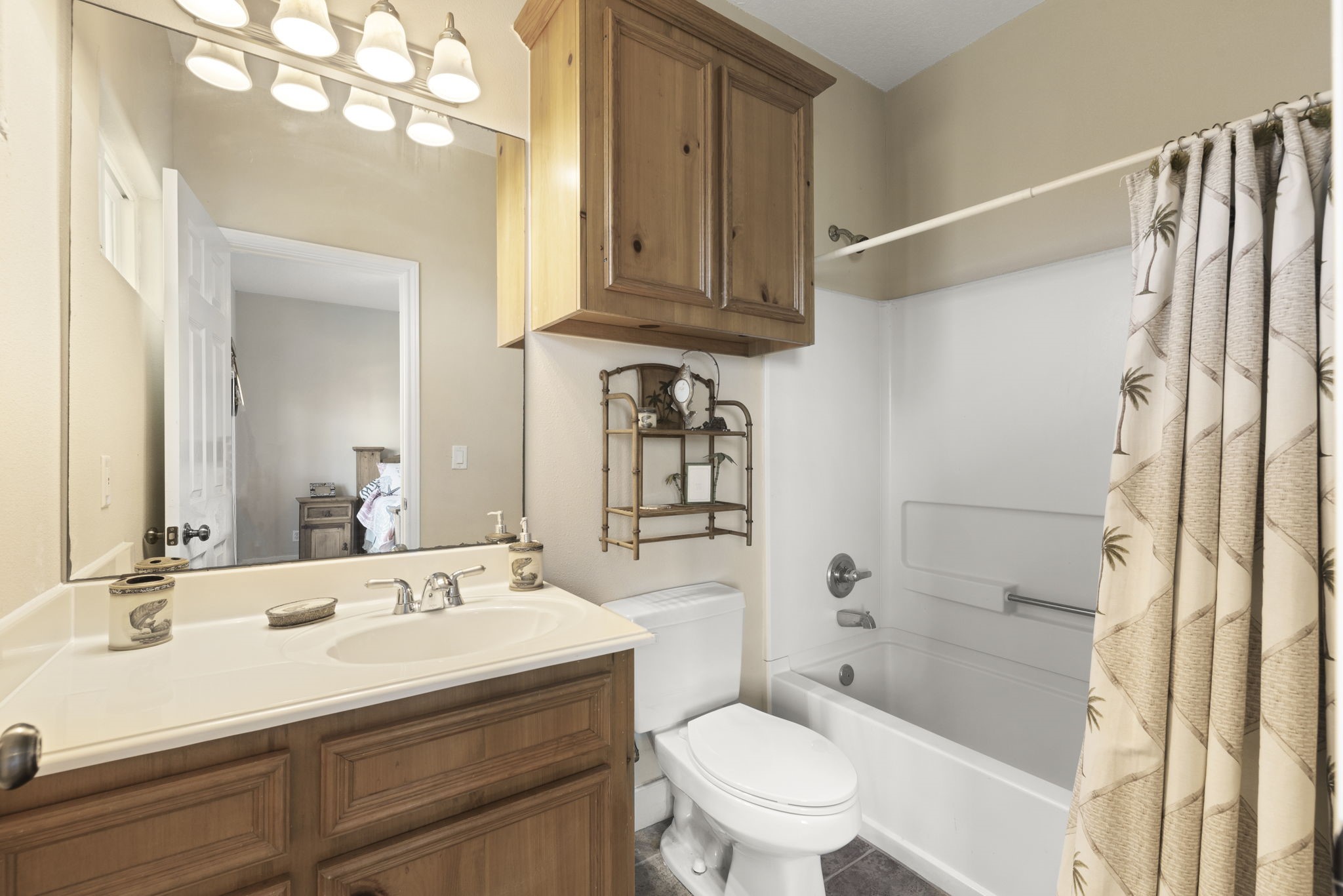 210 Fathom Drive Freeport, TX 77541 - Photo 13 of 34