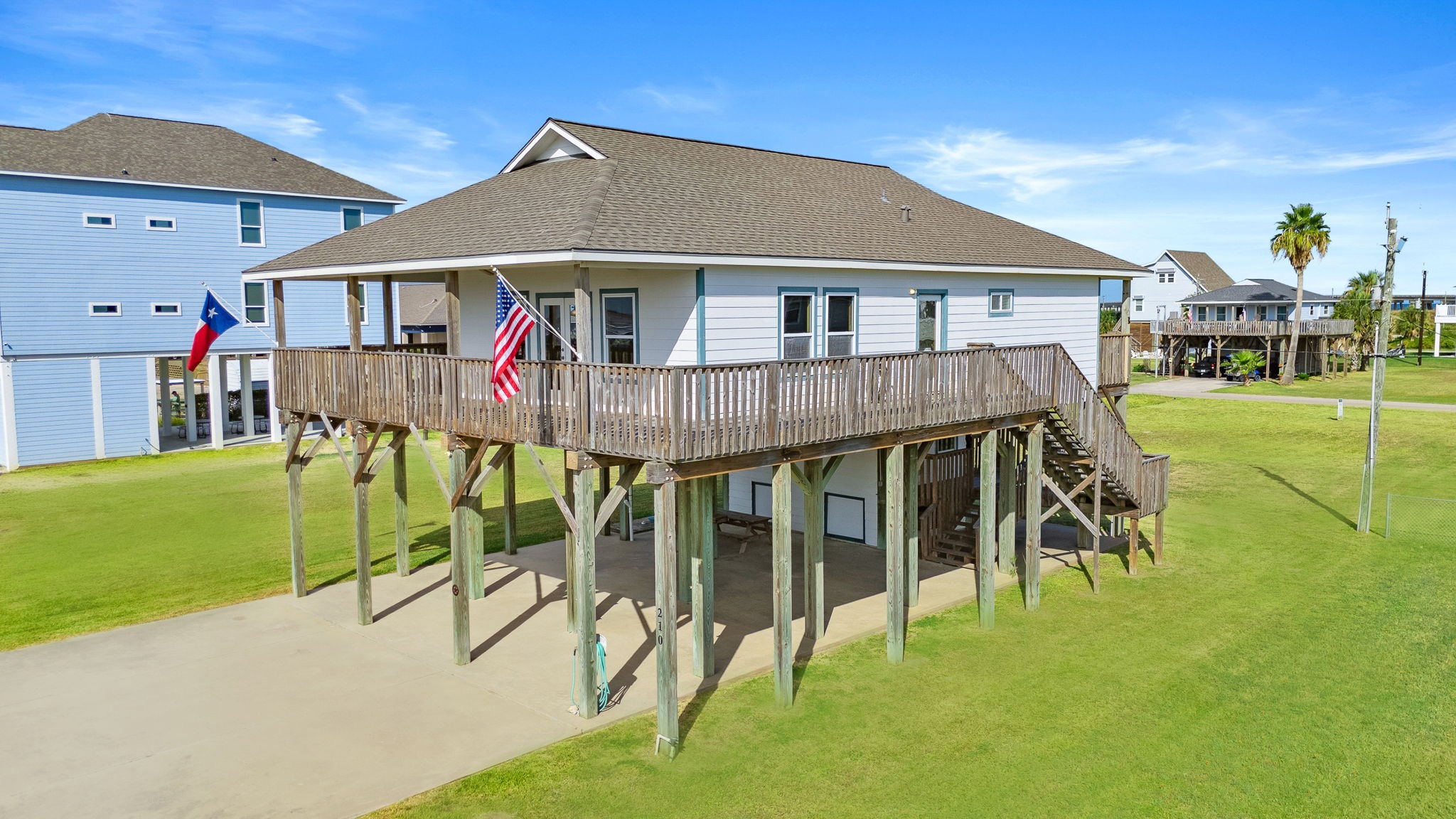 210 Fathom Drive Freeport, TX 77541 - Photo 6 of 34