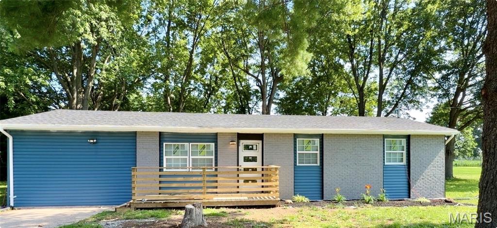 6335 High Street Moro, IL 62067 - Photo 1 of 1