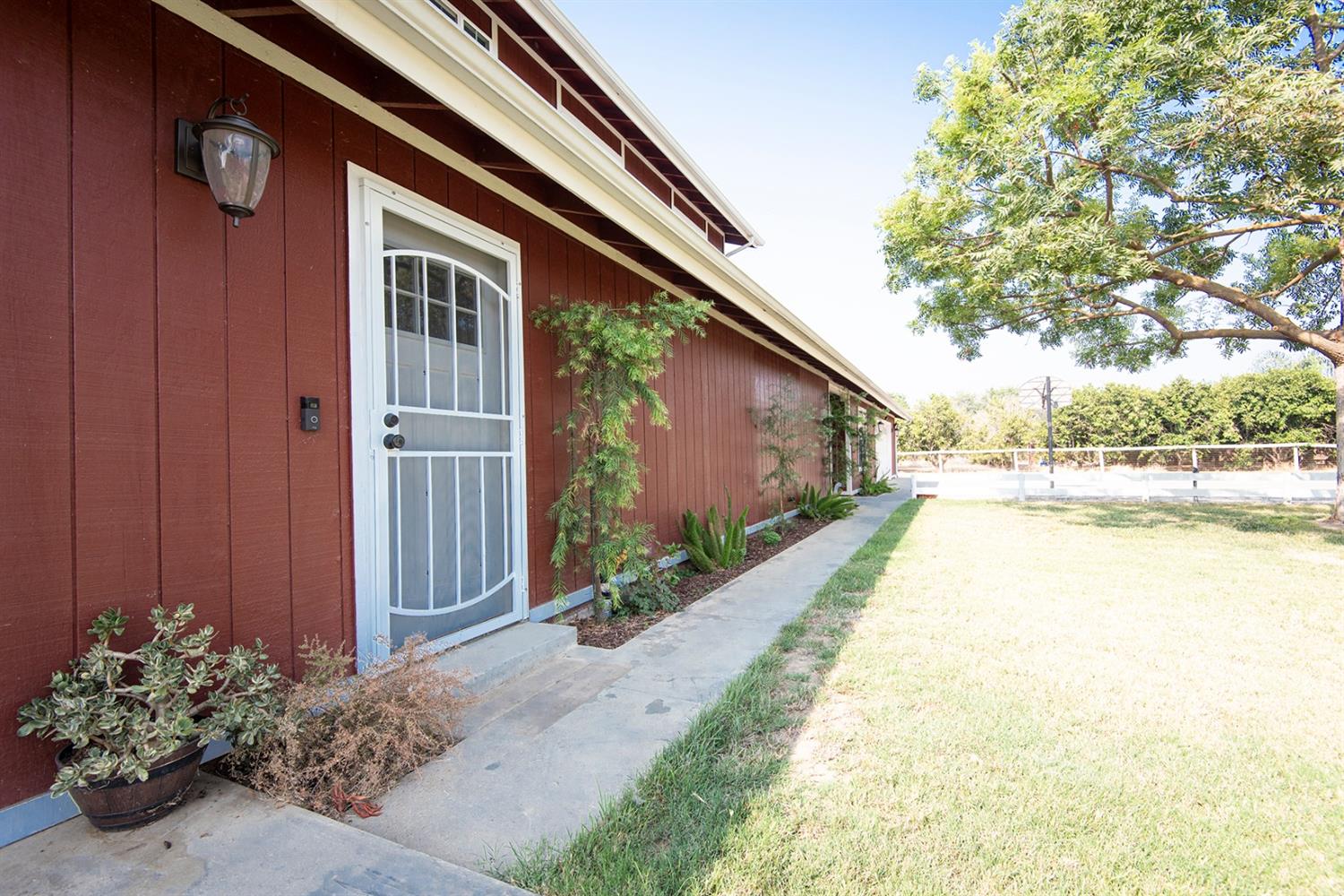 310 South Anderson Road, Unit A Exeter, CA 93221 - Photo 3 of 63