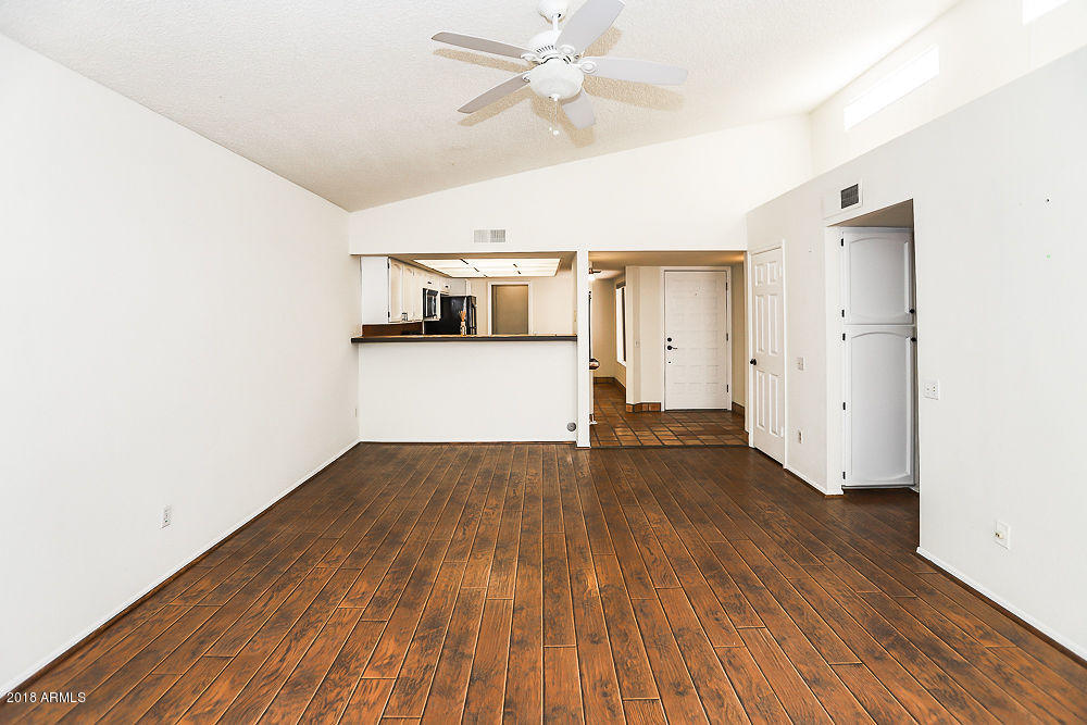 3008 West Phelps Road Phoenix, AZ 85053 - Photo 13 of 24 Phelpshouse-31
