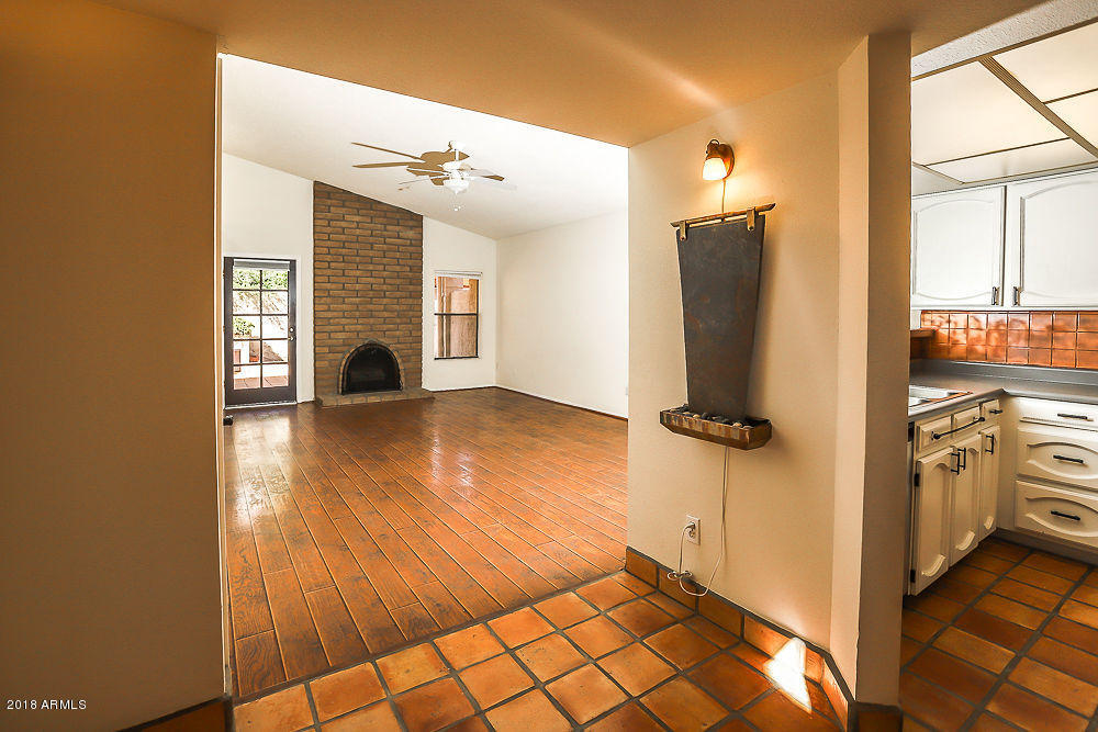 3008 West Phelps Road Phoenix, AZ 85053 - Photo 7 of 24 Phelpshouse-12