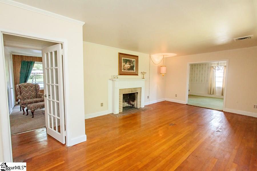 104 New Perry Road Greenville, SC 29617 - Photo 3 of 20 Gallery Image 3