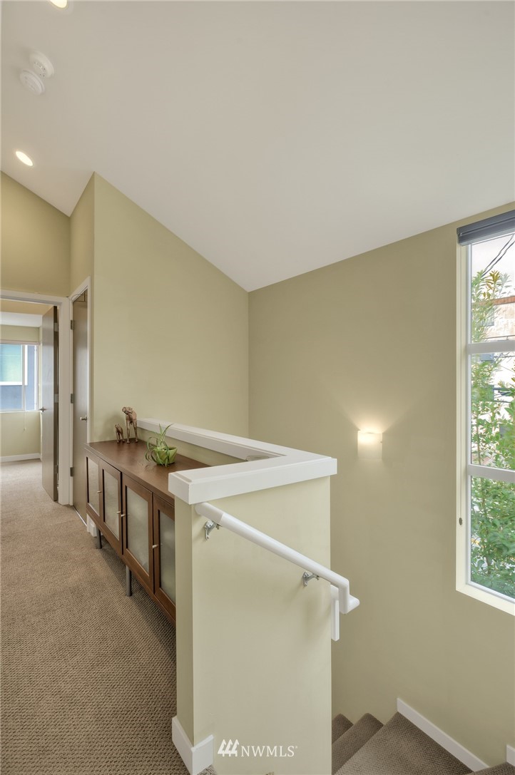 911 North 85th Street Seattle, WA 98103 - Photo 11 of 21