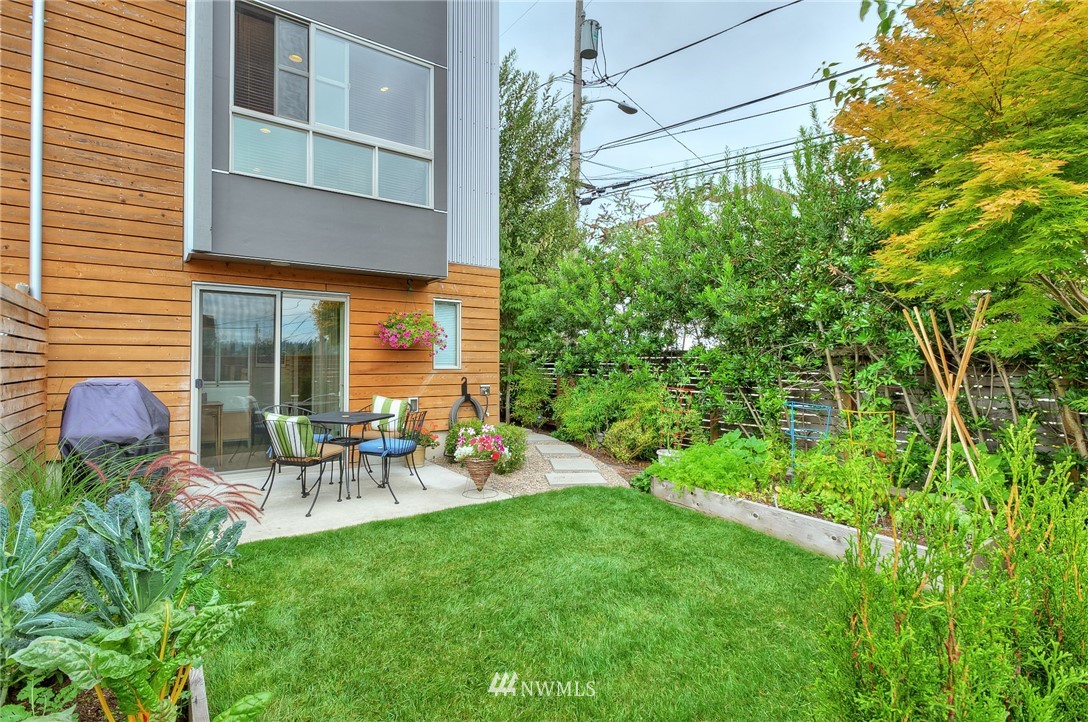 911 North 85th Street Seattle, WA 98103 - Photo 3 of 21