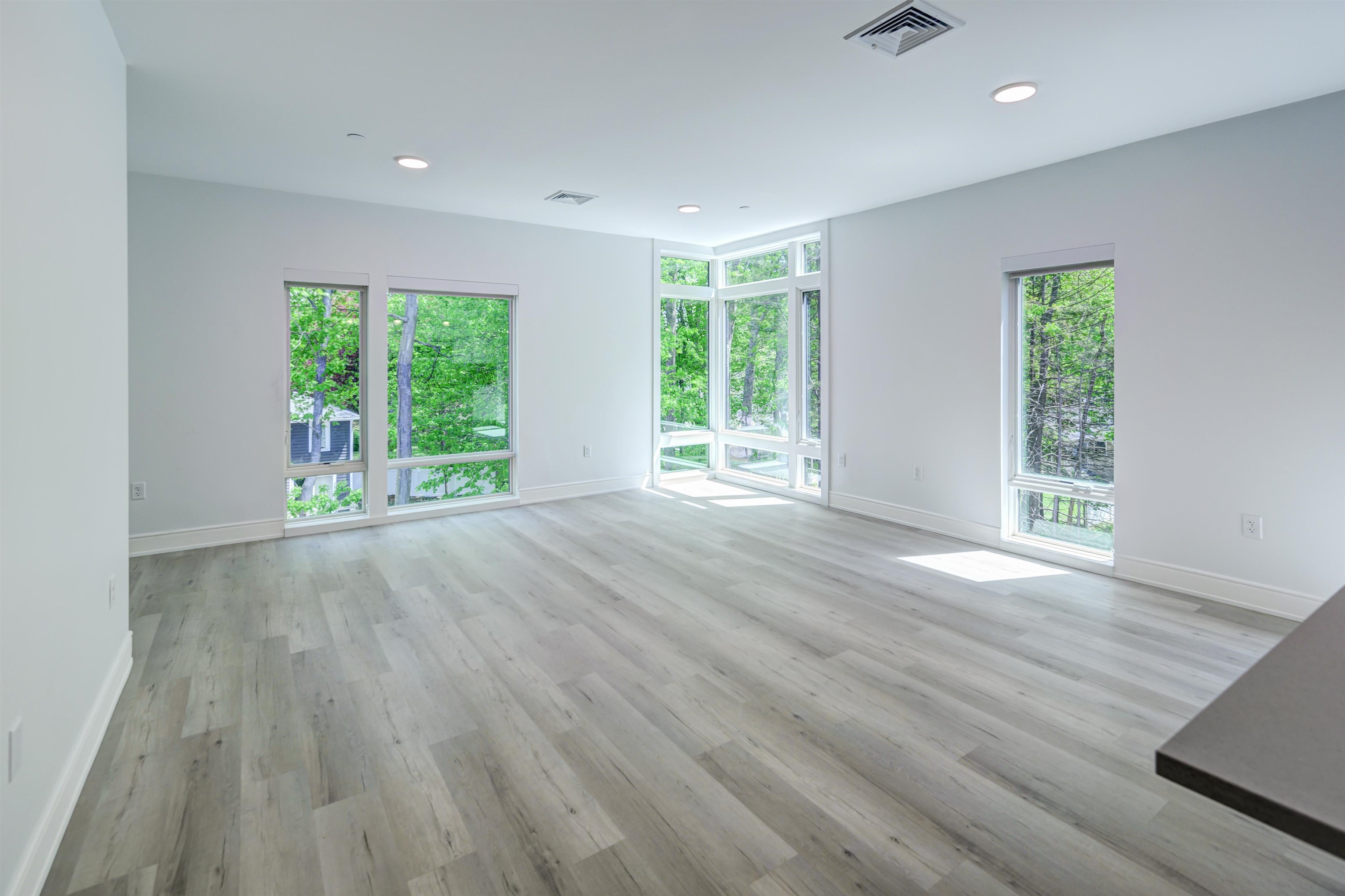 2059 Lafayette Road, Unit 204 Portsmouth, NH 03801 - Photo 16 of 36