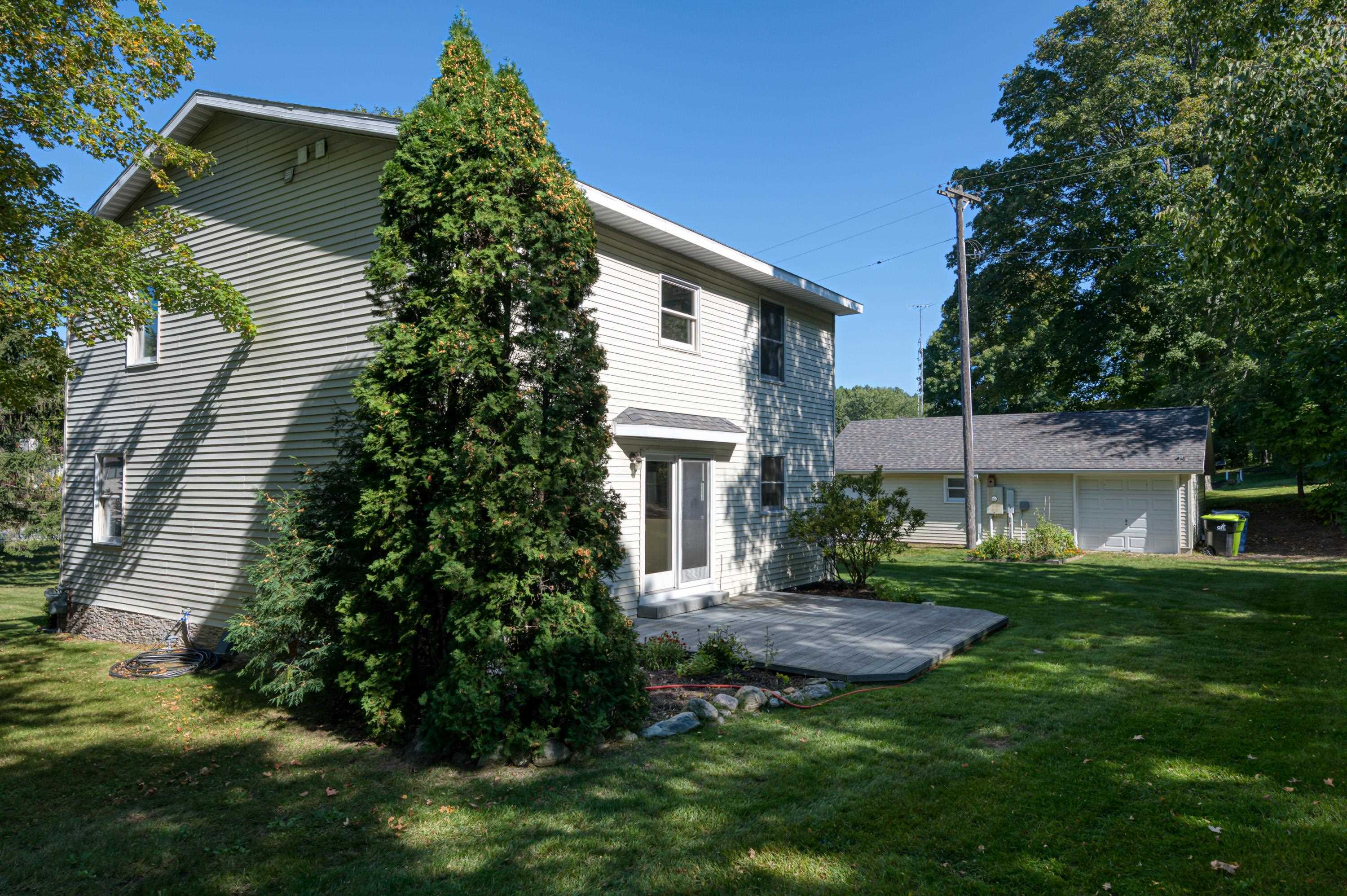 10552 Center Road Traverse City, MI 49686 - Photo 9 of 65