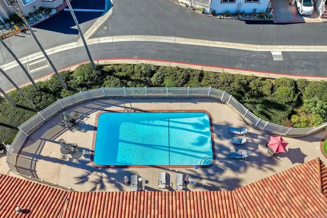 $1,699,000 | 6506 Oceanview Drive, Carlsbad, CA 92011