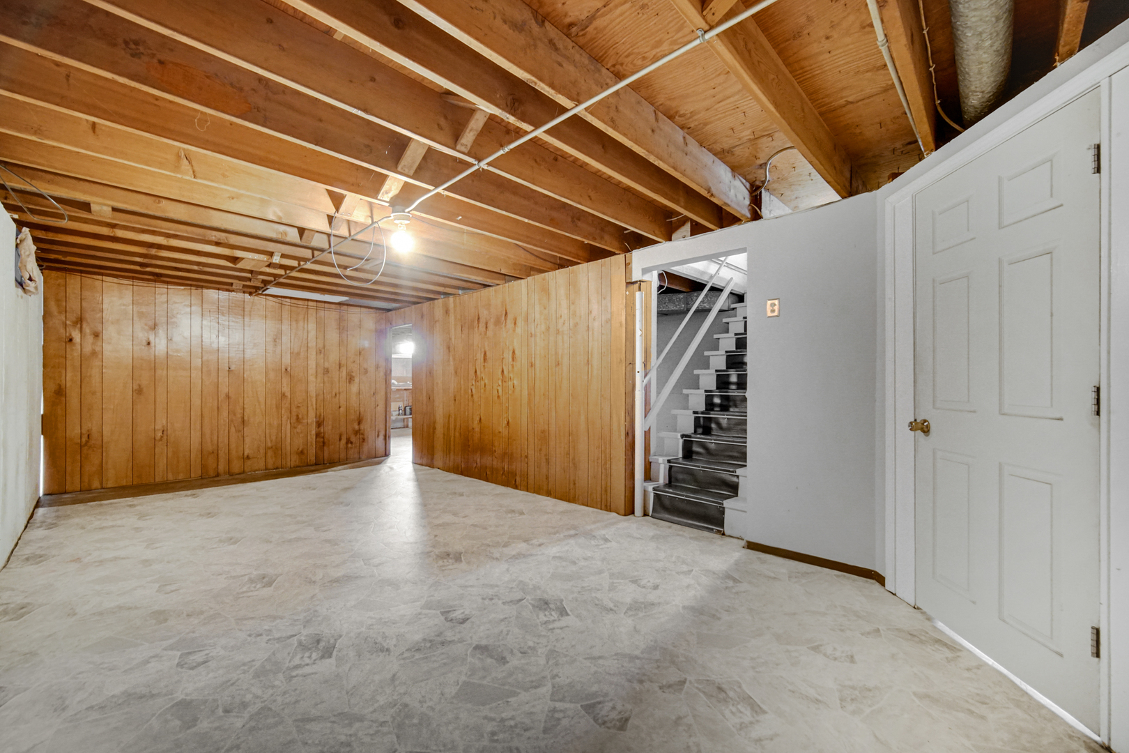 2564 Plainfield Road Joliet, IL 60435 - Photo 15 of 20 a view of an empty room