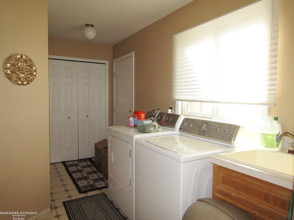 38825 Westchester Road Sterling Heights, MI 48310 - Photo 14 of 32 First Floor Laundry