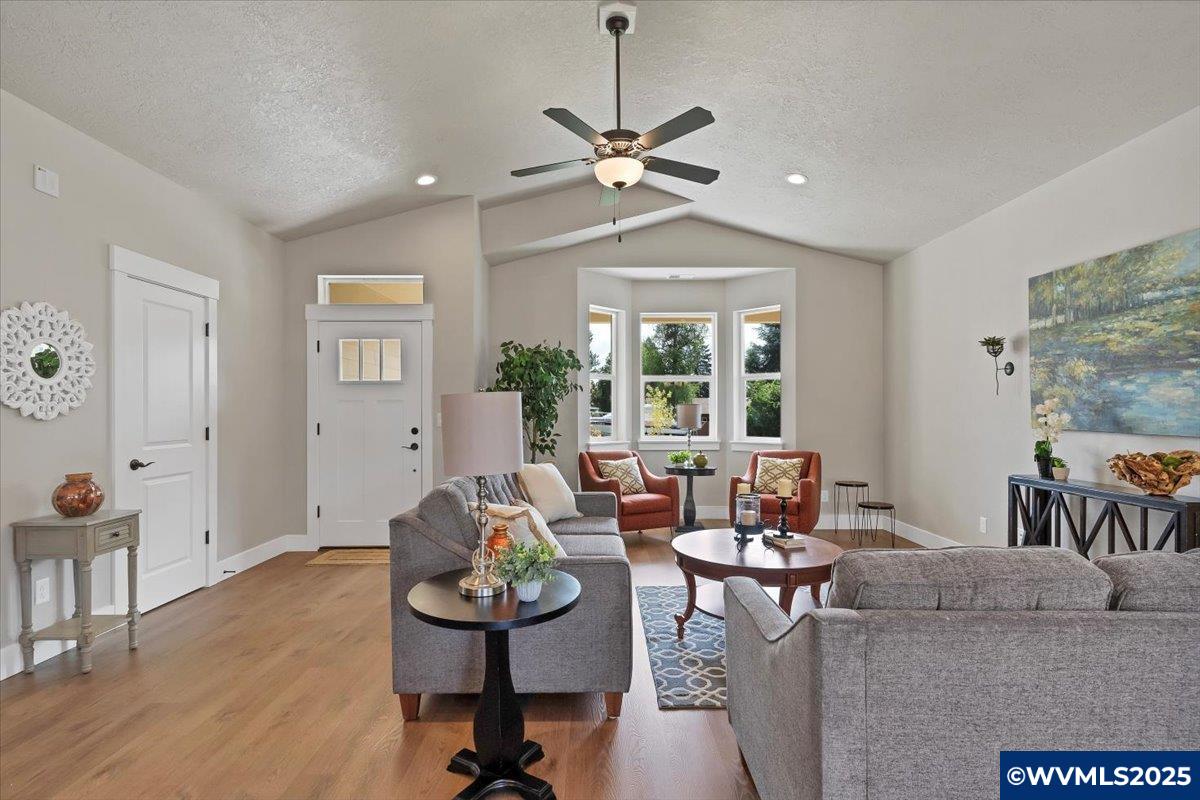 1291 Southwest 11th Avenue Dallas, OR 97338 - Photo 18 of 41
