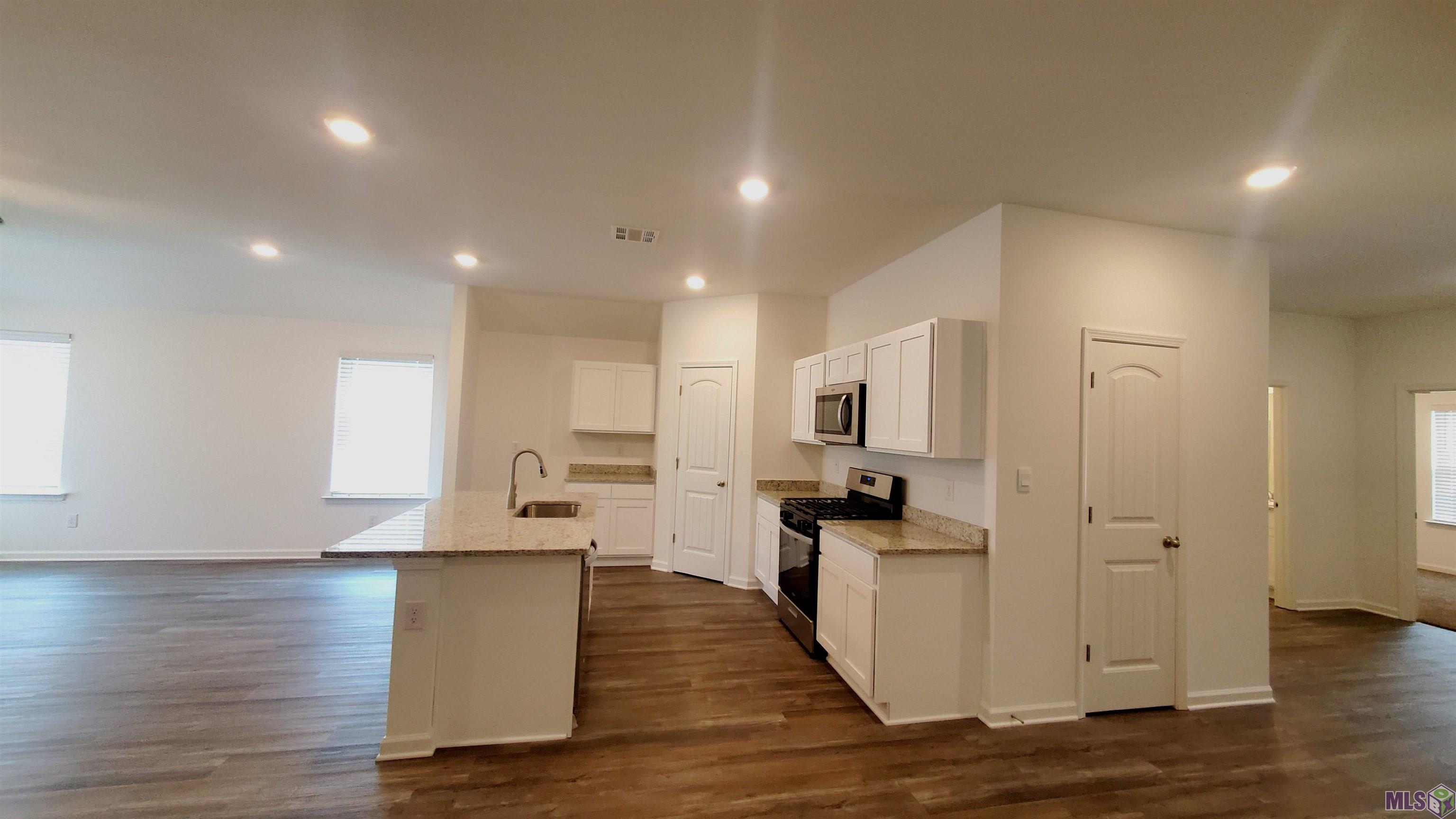 13512 Marsala Court Baton Rouge, LA 70817 - Photo 4 of 30