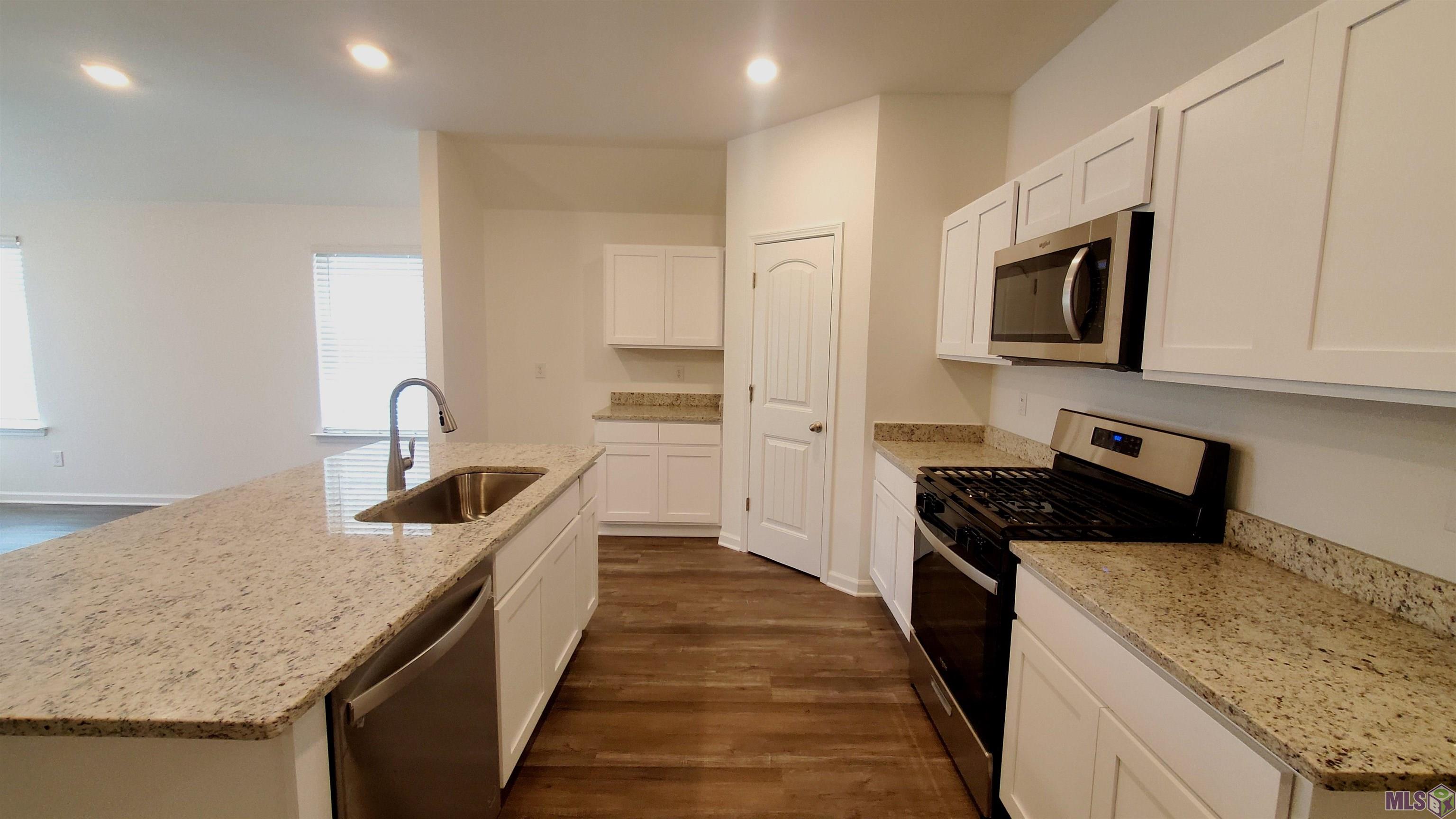 13512 Marsala Court Baton Rouge, LA 70817 - Photo 5 of 30