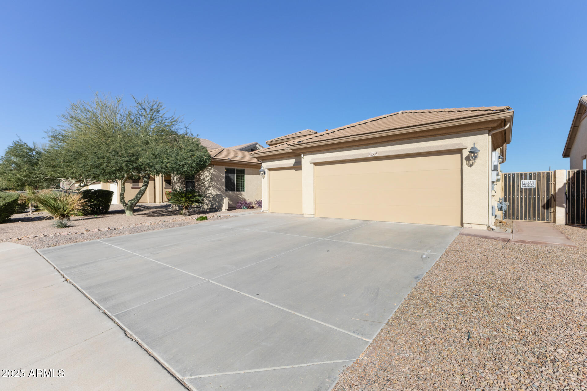 45308 West Jack Rabbit Trail Maricopa, AZ 85139 - Photo 3 of 27 03 - Jack Rabbit