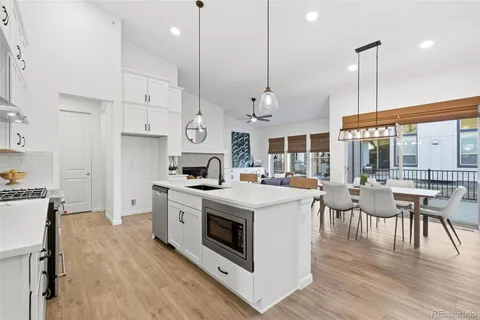 $829,900 | 8283 South Queen Street, Littleton, CO 80127