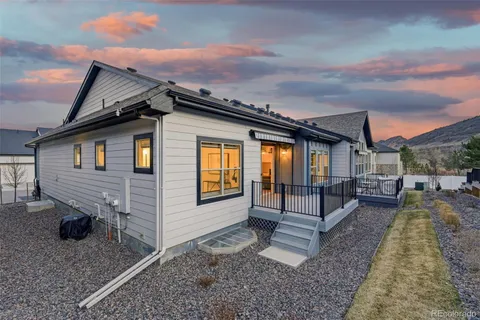 $829,900 | 8283 South Queen Street, Littleton, CO 80127