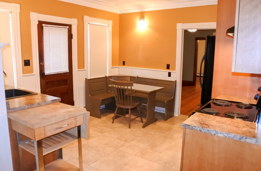 46 Roberts Avenue Rutland, VT 05701 - Photo 22 of 40