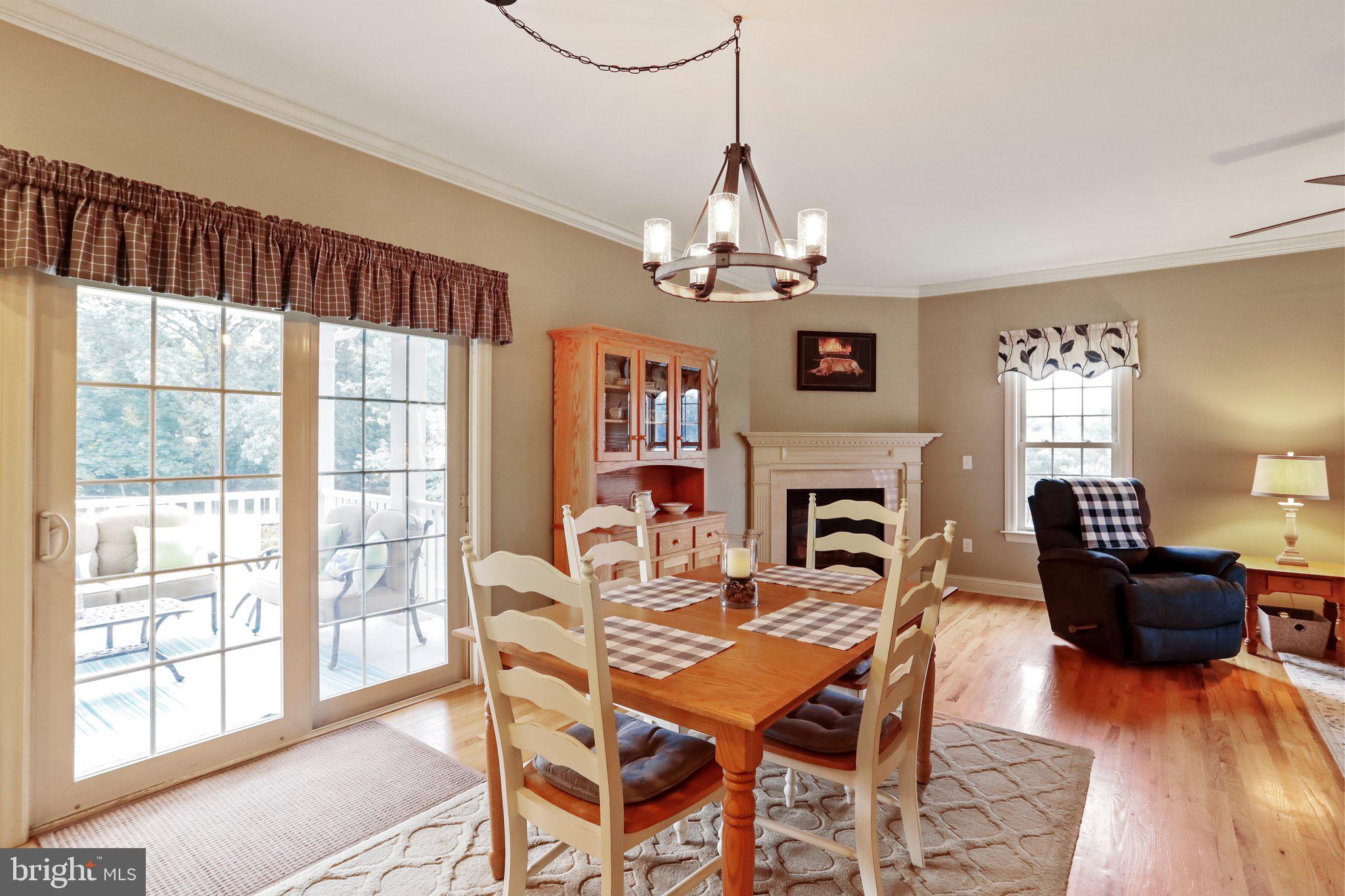13613 Creek View Drive Clear Spring, MD 21722 - Photo 9 of 66 Dining room