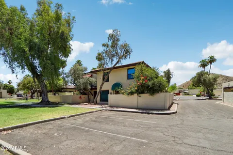 $309,999 | 8639 South 48th Street, Unit 1, Phoenix, AZ 85044