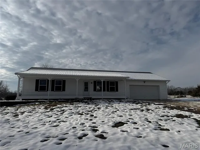 $495,000 | 697 Linns Mill Road, Troy, MO 63379