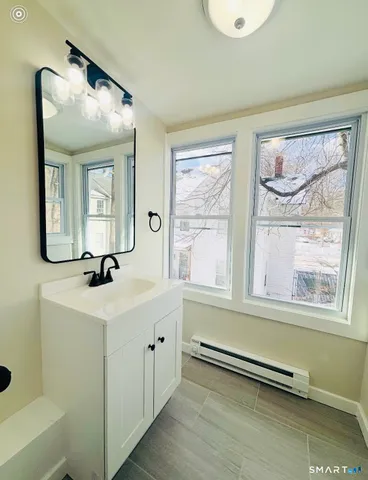 $2,100 | 107 East Pearl Street, Torrington, CT 06790