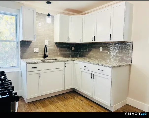 $2,100 | 107 East Pearl Street, Torrington, CT 06790