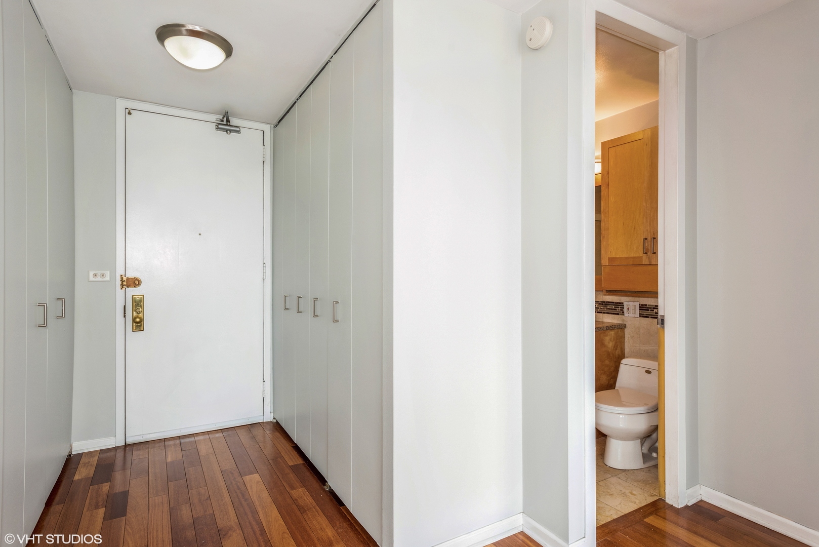 655 West Irving Park Road, Unit 1903 Chicago, IL 60613 - Photo 12 of 22