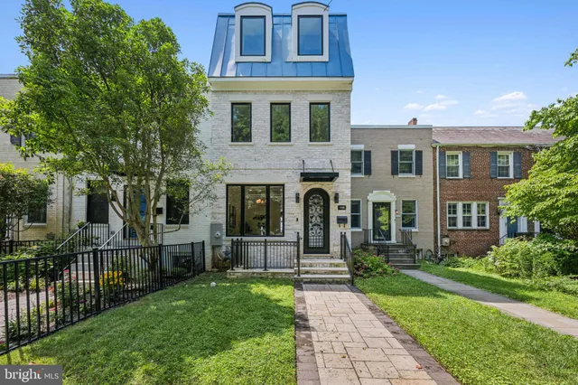 $3,320,000 | 3550 Whitehaven Parkway Northwest, Washington, DC 20007