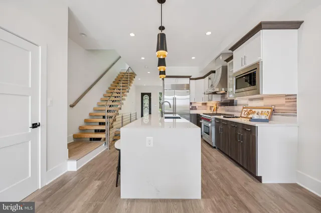 $3,320,000 | 3550 Whitehaven Parkway Northwest, Washington, DC 20007