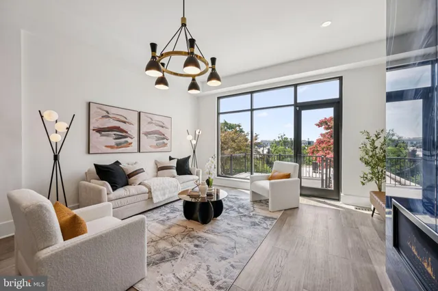 $3,320,000 | 3550 Whitehaven Parkway Northwest, Washington, DC 20007