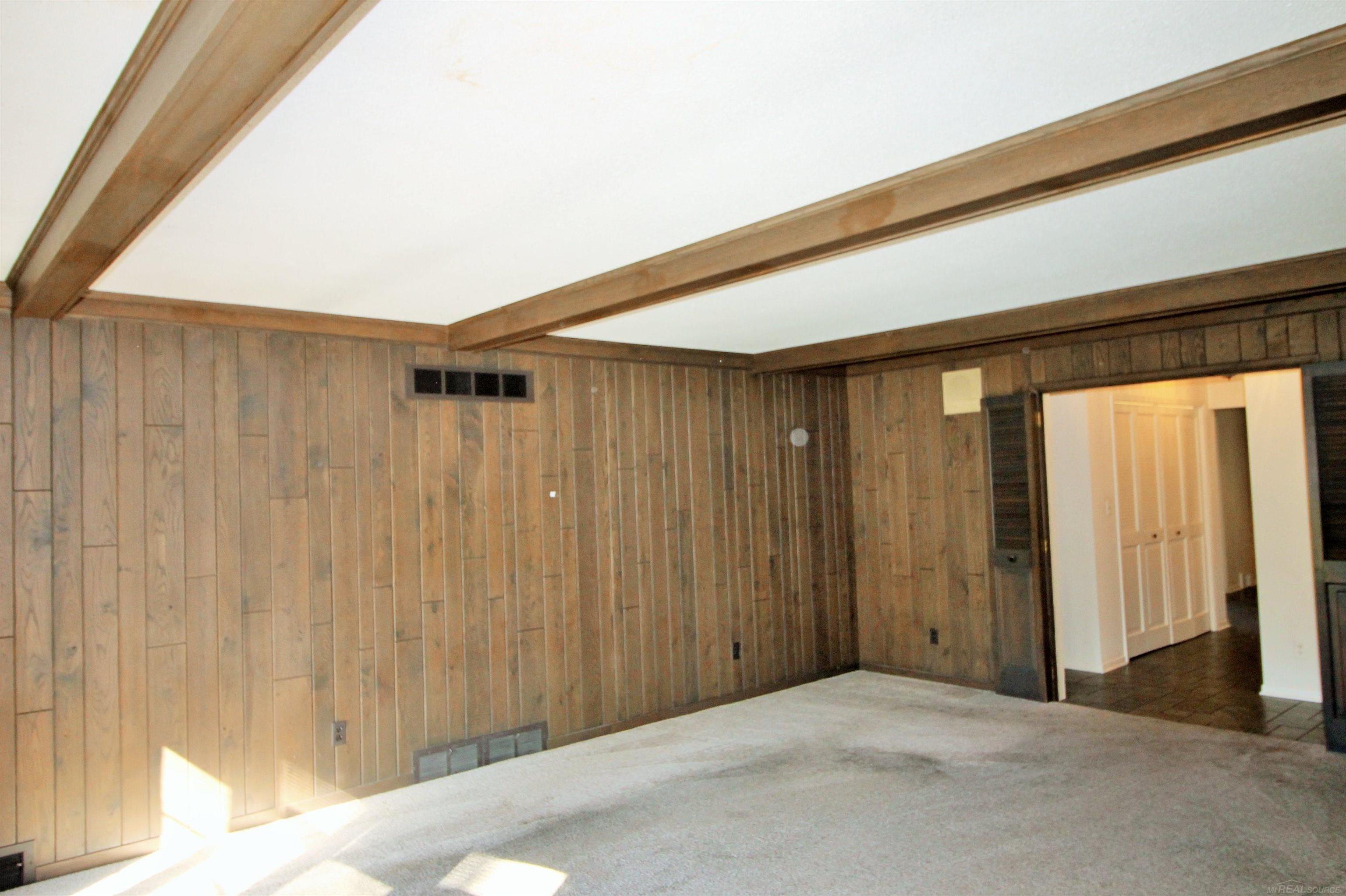 1341 Devonshire Road Grosse Pointe Park, MI 48230 - Photo 17 of 68