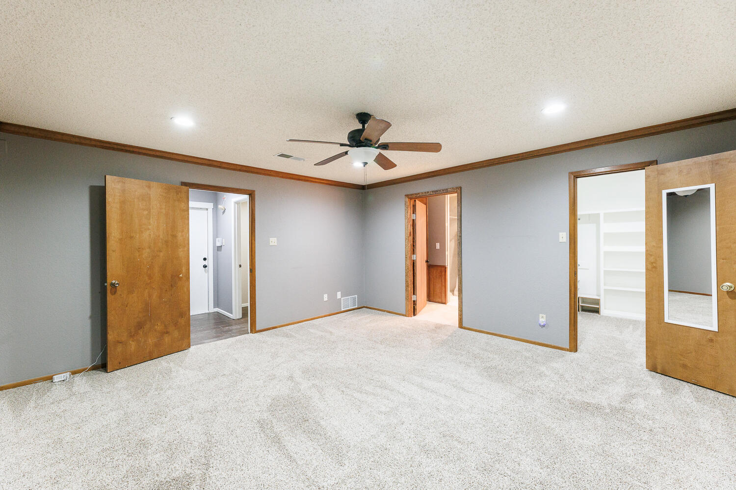 1412 Quaker Street Slaton, TX 79364 - Photo 24 of 42 Primary Bedroom
