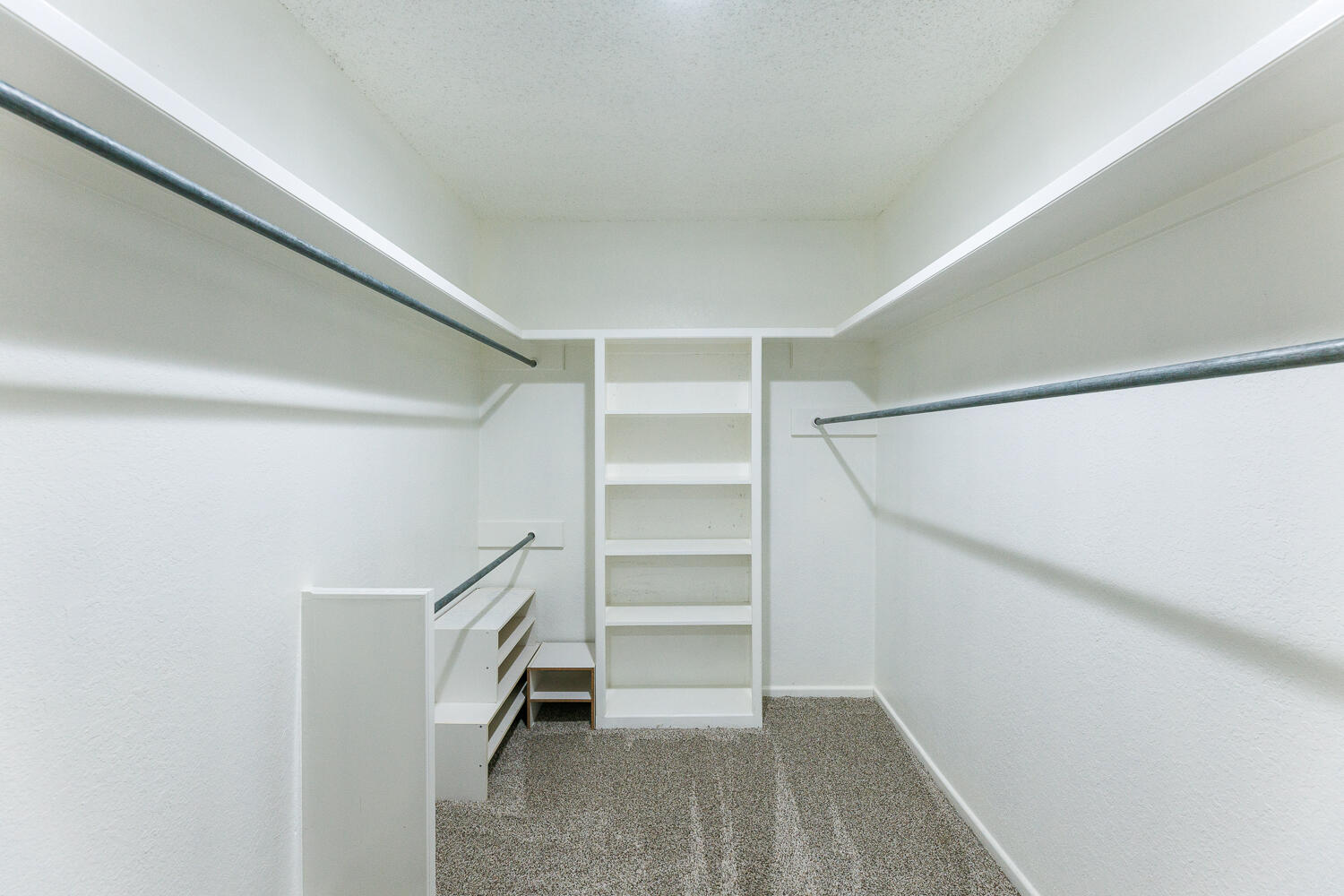 1412 Quaker Street Slaton, TX 79364 - Photo 28 of 42 Primary Closet