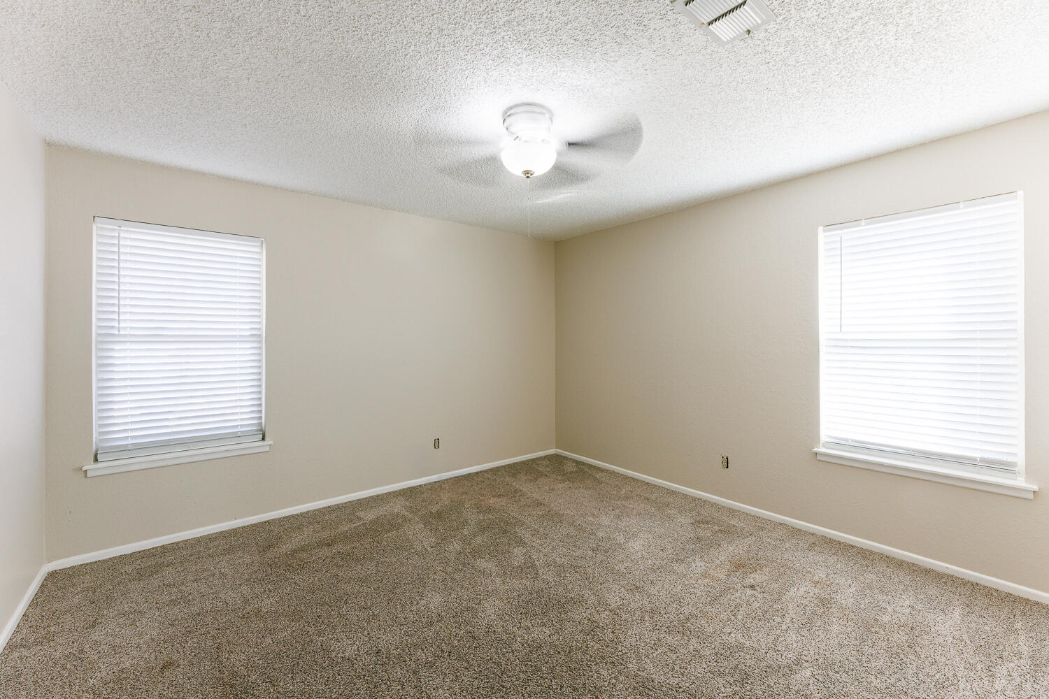 1412 Quaker Street Slaton, TX 79364 - Photo 29 of 42 Second Bedroom