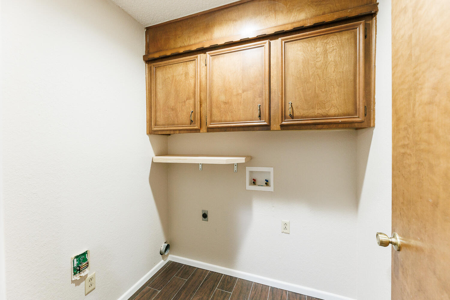 1412 Quaker Street Slaton, TX 79364 - Photo 36 of 42 Utility Room