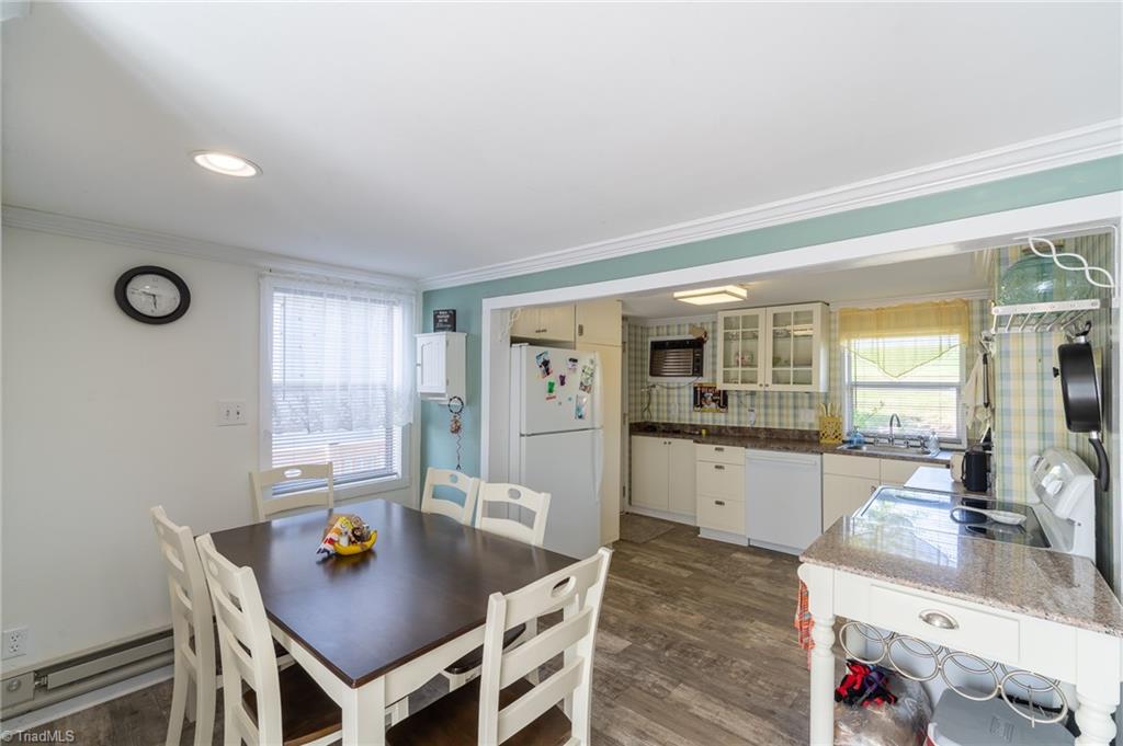 2136 Riverview Road Lexington, NC 27292 - Photo 9 of 34