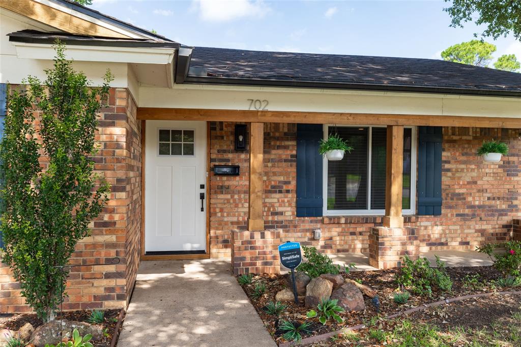 702 Commerce Street Euless, TX 76040 - Photo 4 of 36