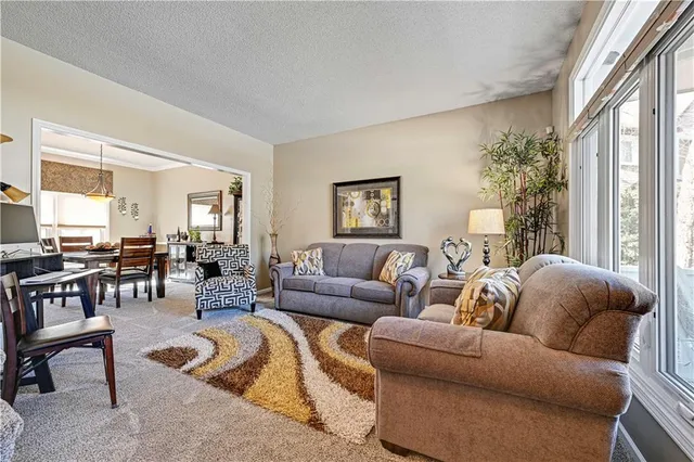 $559,950 | 18995 West 116th Street, Olathe, KS 66061