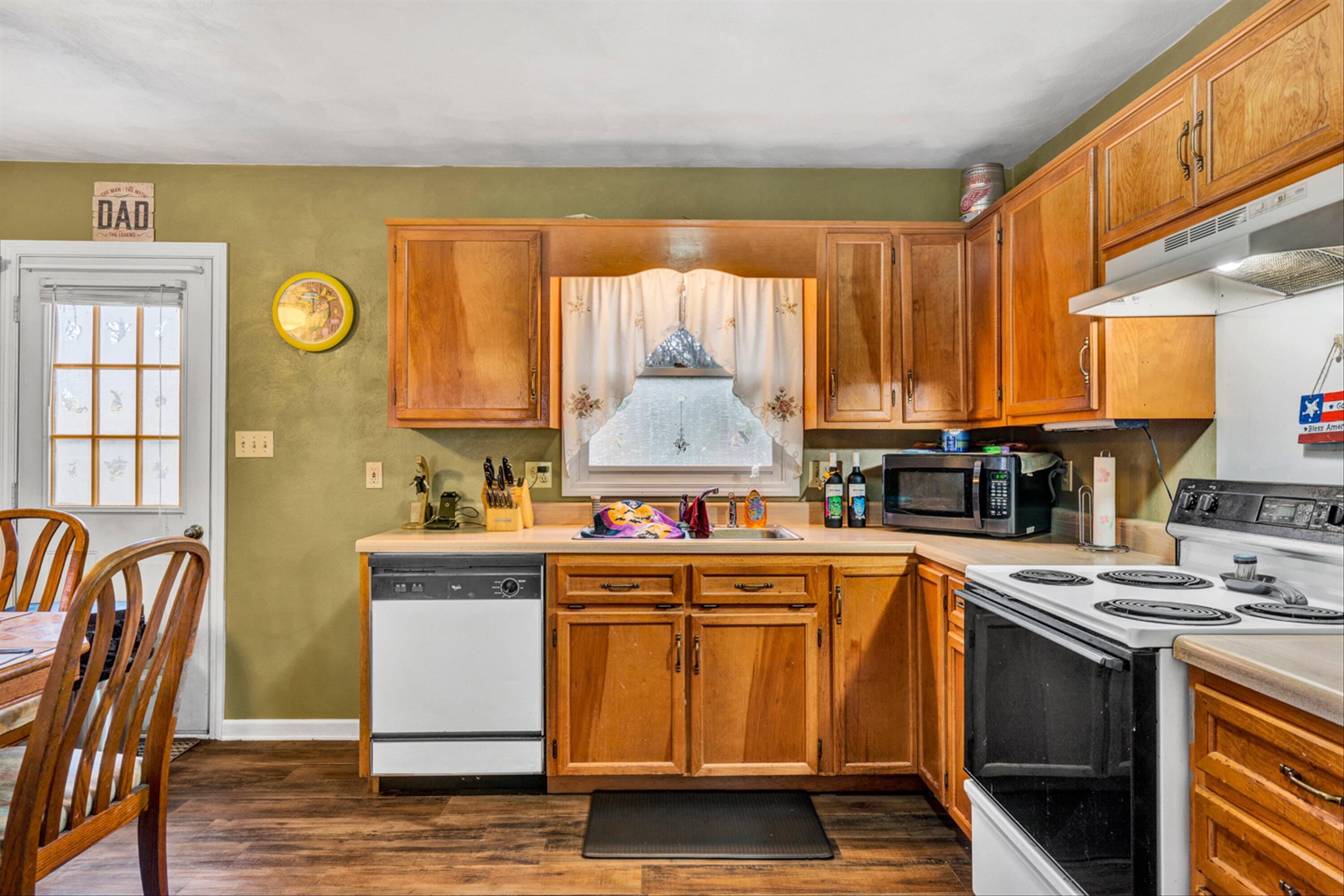 2536 Sandy Level Road Goodview, VA 24095 - Photo 7 of 24 08-DSC7269