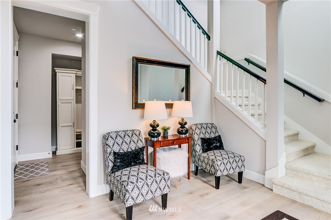 107 242nd Street Southeast Bothell, WA 98021 - Photo 4 of 40