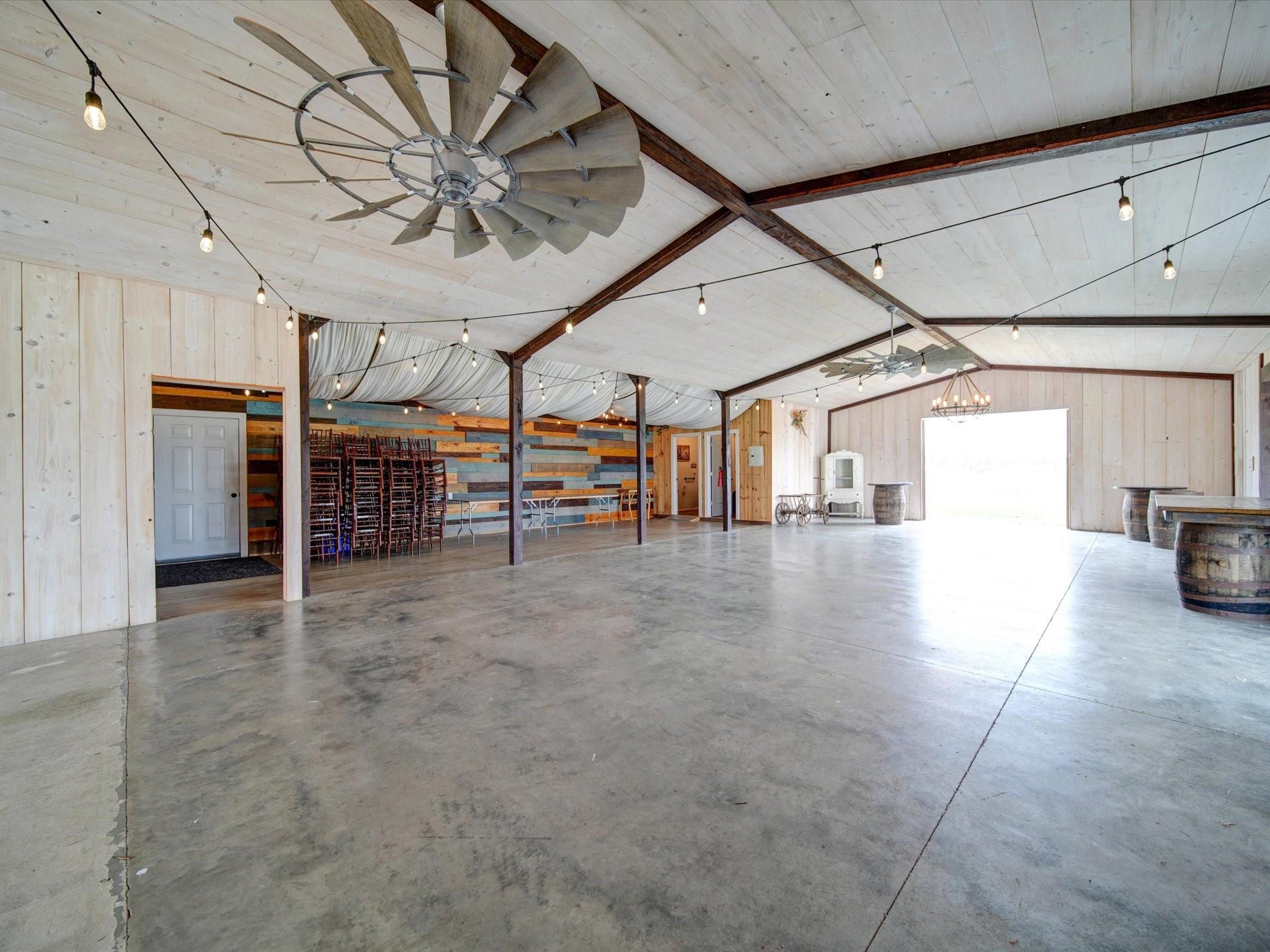 724 Bruce Thomas Road Monroe, NC 28112 - Photo 8 of 47 a view of a garage