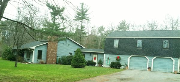 4 Old Neck Road Manchester, MA 01944 - Photo 1 of 11 Gallery Image 1