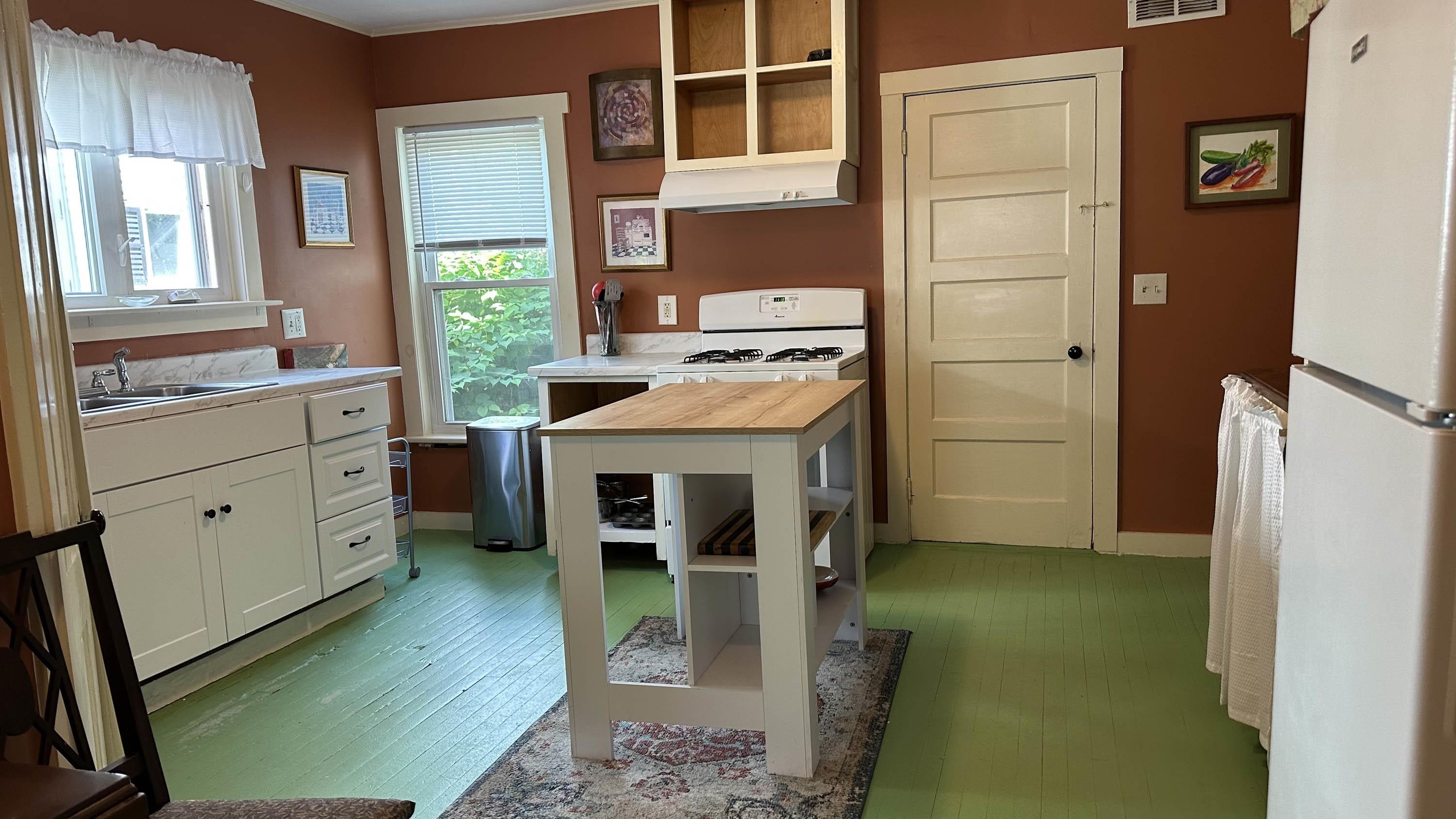 3 Gove Street Rockingham, VT 05101 - Photo 5 of 13